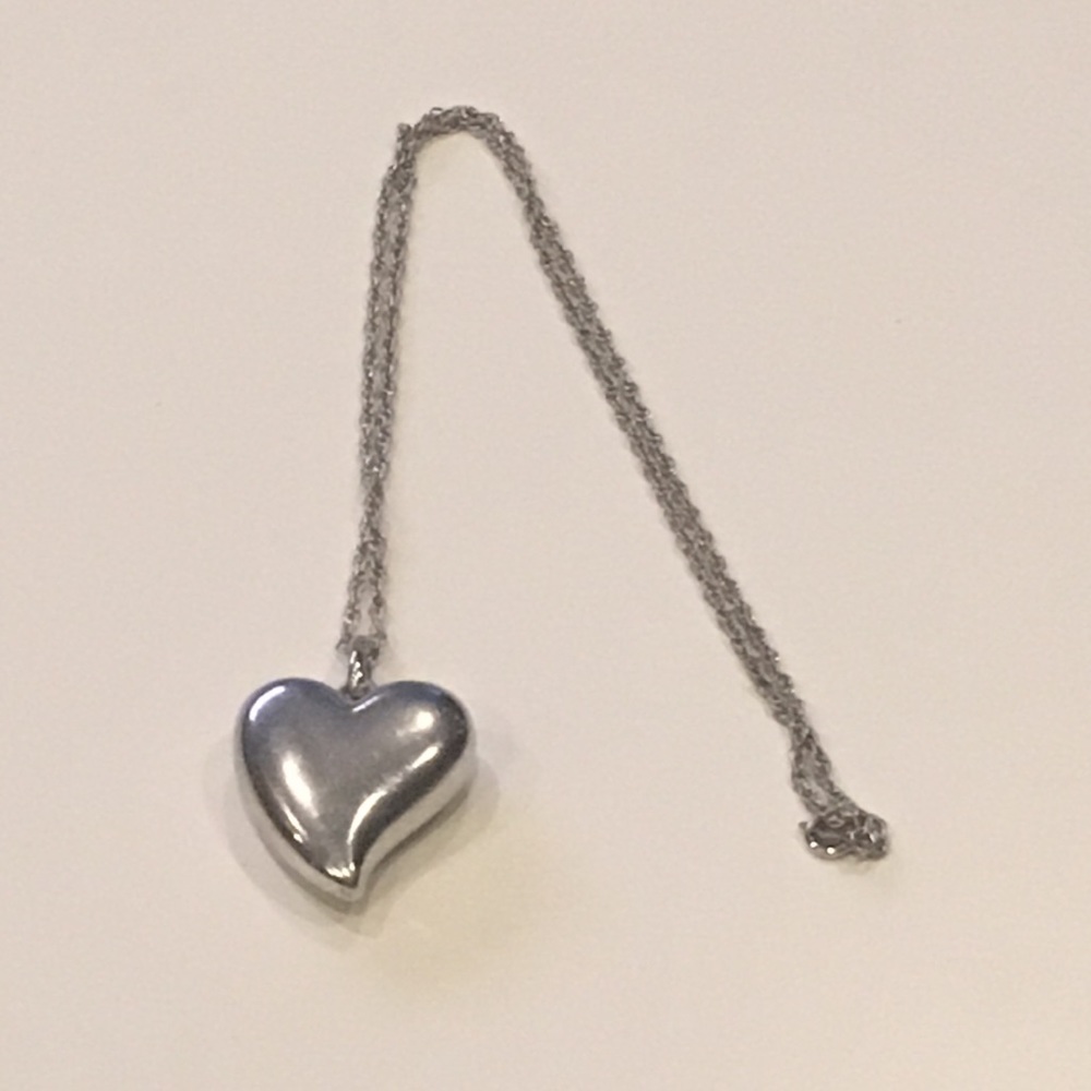 Silver heart necklace